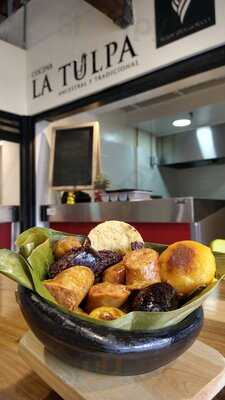Cocina La Tulpa Ancestral Y Tradicional