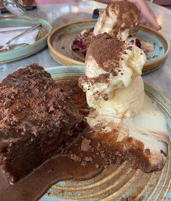 Mimi Restaurante & Cafeteria