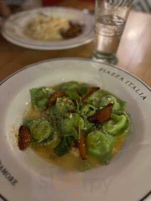 Piazza Italia By Storia D'amore Calle 93