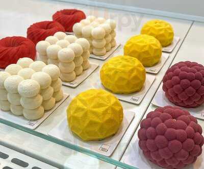 Helga Blaha Pastelería