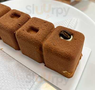 Helga Blaha Pastelería