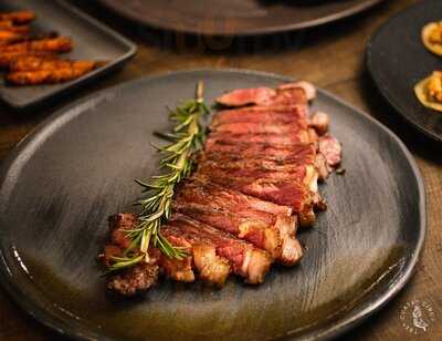 Tres Cuatro Cinco Steakhouse