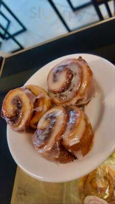 Gloria's Waffles And Coffee