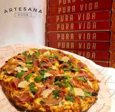 Artesana Pizza