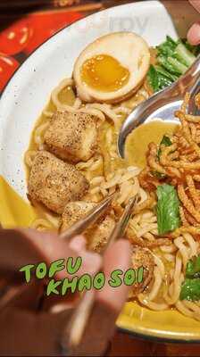 Tòm - Authentic Thai Noodles