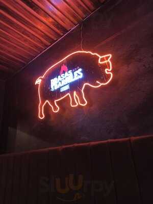 Brasas Y Barriles Gastrobar