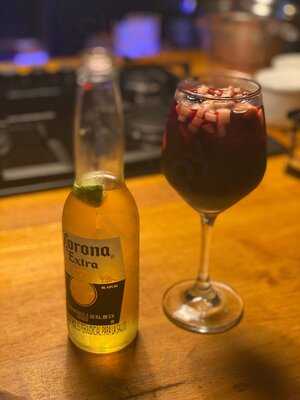 Table Mesa Café & Restaurante