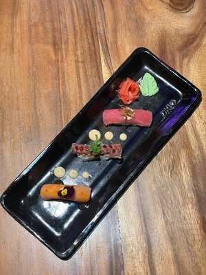 Okio Lounge Rest Bar