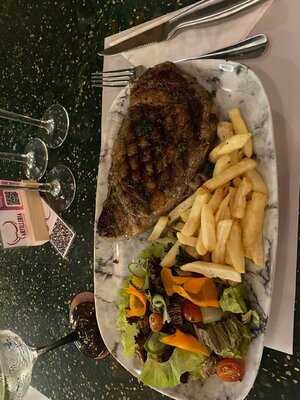Artilleria Steak House