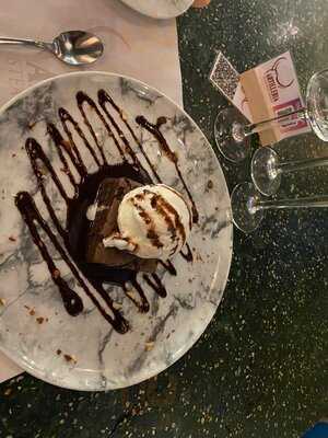 Artilleria Steak House