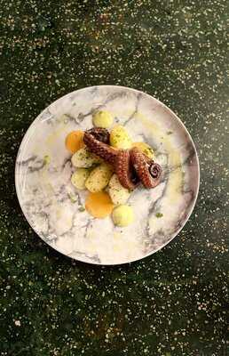 Artilleria Steak House