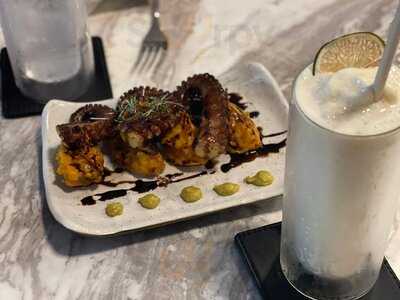 Diez De 10 Gastro Bar