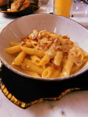 Diez De 10 Gastro Bar