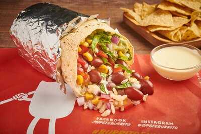 Sipote Burrito C.c. Plaza Central