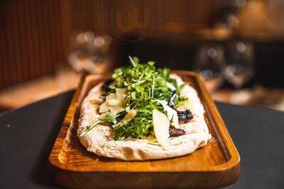 Sabine Bistró & Lounge