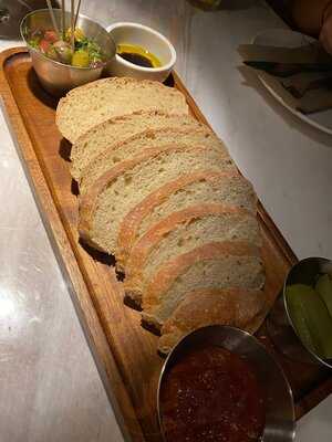 Sabine Bistró & Lounge