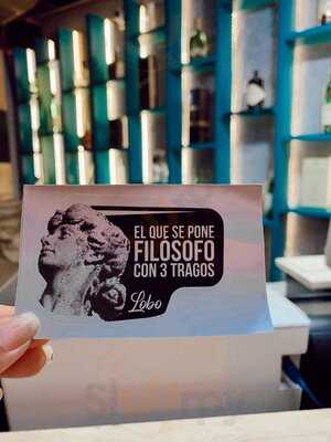 Lobo Cocktail Bar (caimán Del Rio)