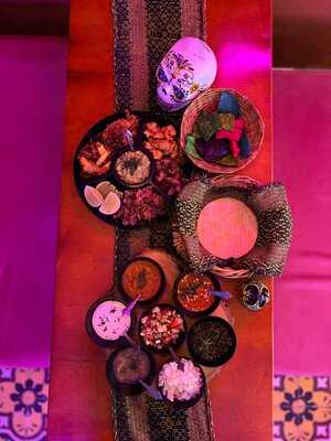 3 Cuates Mexican Food