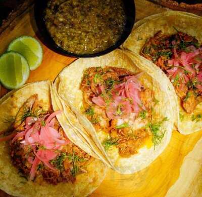 3 Cuates Mexican Food