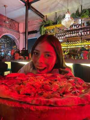 La Fugitiva Pizzería Bar