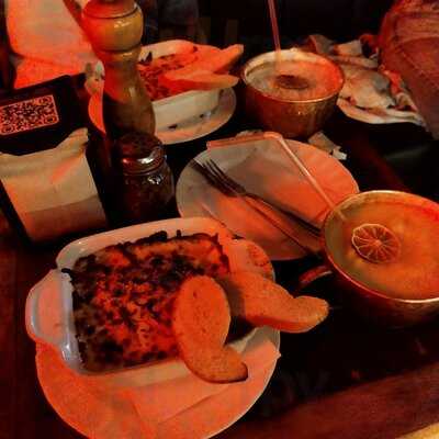 La Fugitiva Pizzería Bar