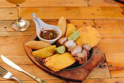 Calle Adentro Gastro Bar