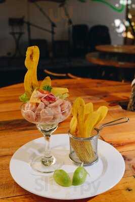 Calle Adentro Gastro Bar