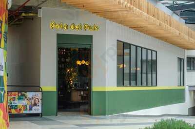 Pola Del Pub | Plaza De Las Américas