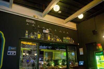 Pola Del Pub Chapinero