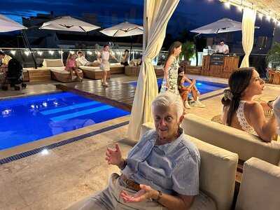 Bar Urania (rooftop Sophia)