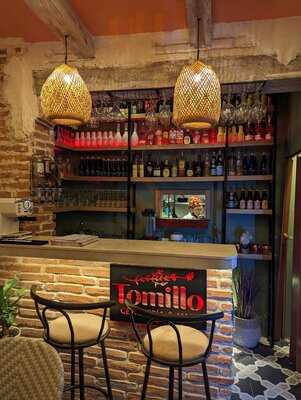 Tomillo Cevicheria & Mar