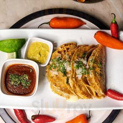 La Chingada Gastro Bar