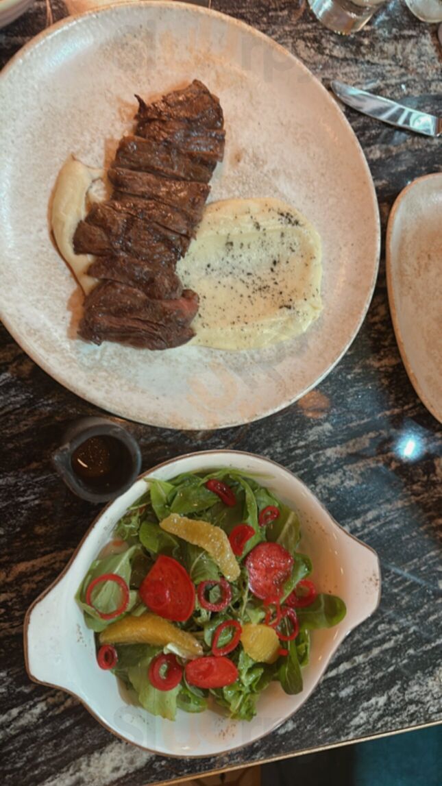 Colmillo By Jorge Rausch