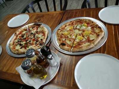 Alberta's Pizza & Wine Curridabat