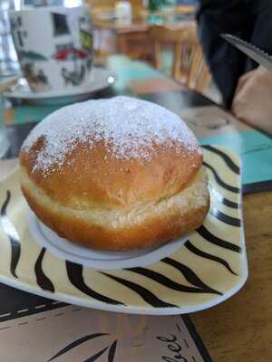 Gustos Argentinos Pasteleria & Cafe