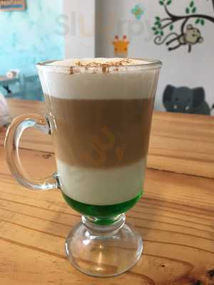 Encantos Coffee & Bread