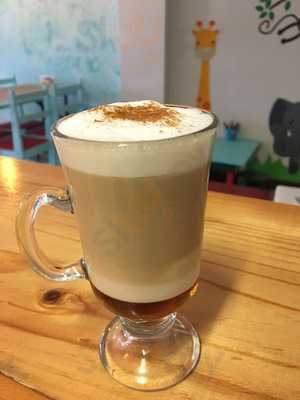 Encantos Coffee & Bread