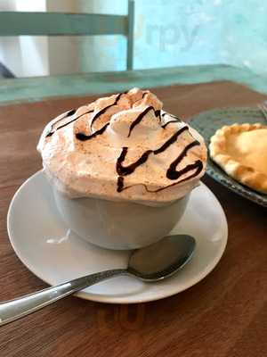 Encantos Coffee & Bread