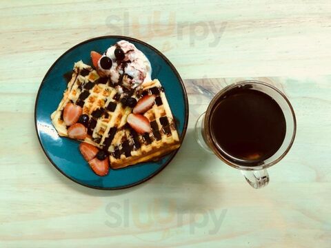 Deja Vu Cafe