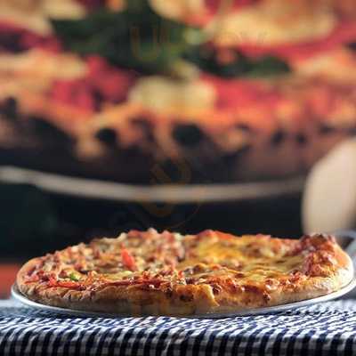 Dlorenzos Pizza & Pasta