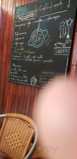 Almond Café