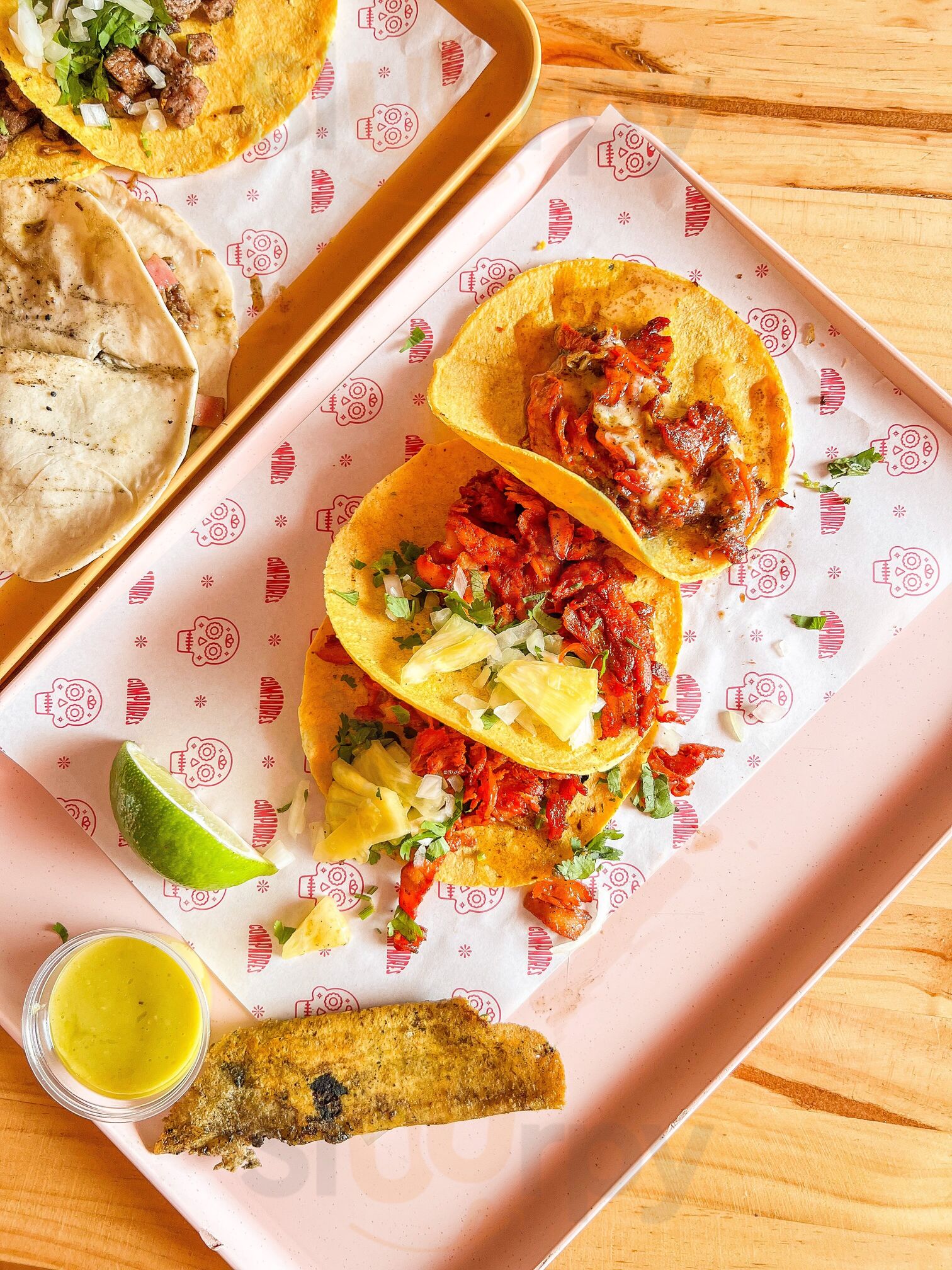 Compadres Taquería Mexicana