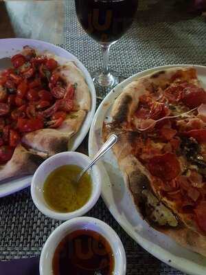 Ceiba Cafe And Pizzeria