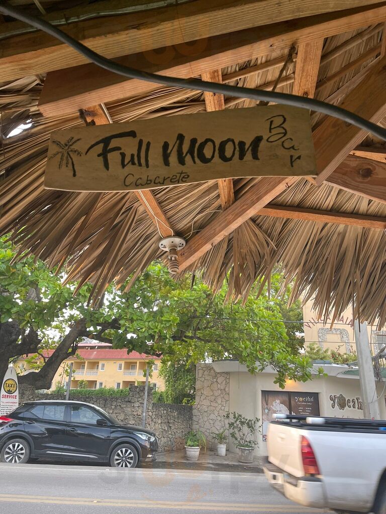 Full Moon Bar