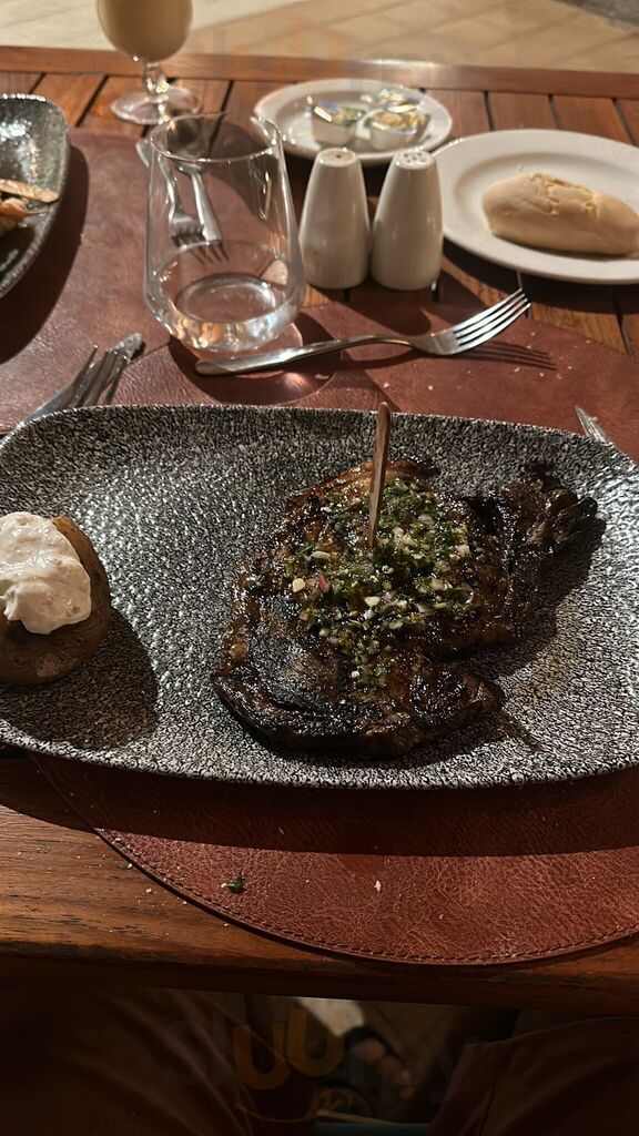 Rodeo Grill At Majestic Colonial Resort