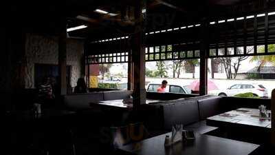 Common Grounds Cafe & Waffle House