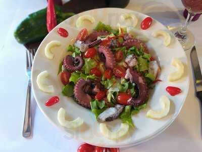 Estragon Restaurante & Bar