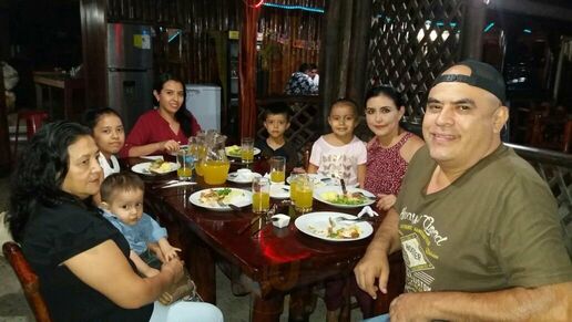 Maderos Grill & Bar