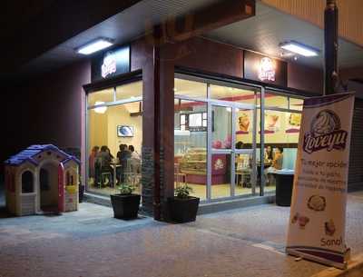 Loveyu Frozen Yogurt