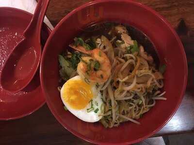 Oishi Sushi & Fusion Urdesa